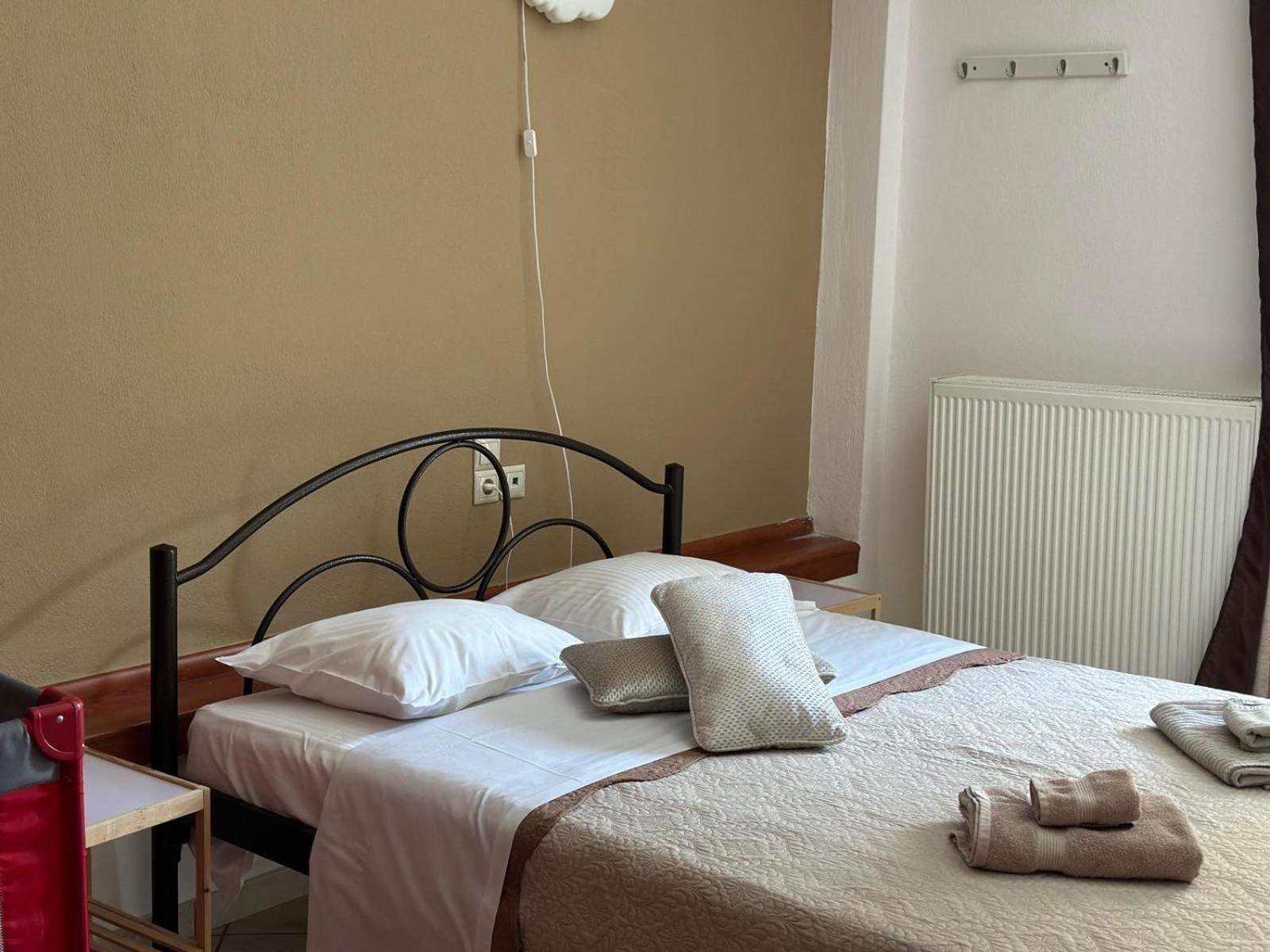 Luxury City Center Apartment Kalampáka Buitenkant foto
