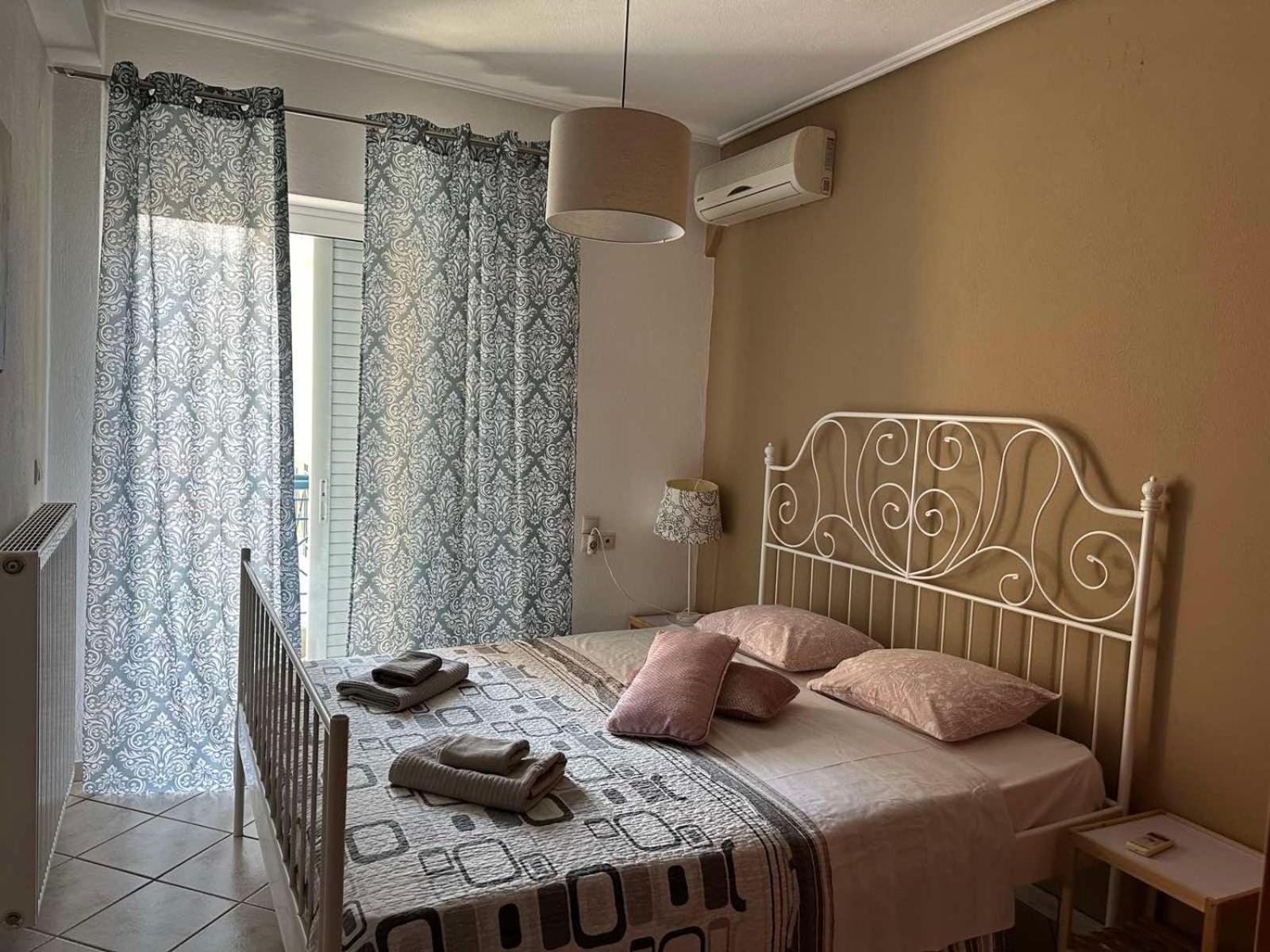 Luxury City Center Apartment Kalampáka Buitenkant foto