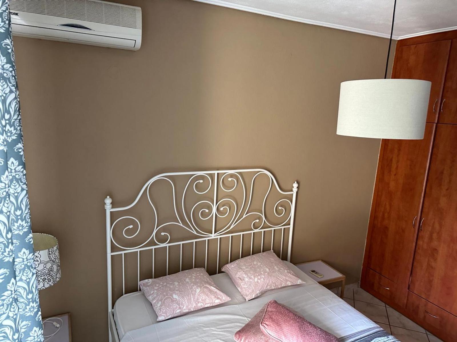 Luxury City Center Apartment Kalampáka Buitenkant foto