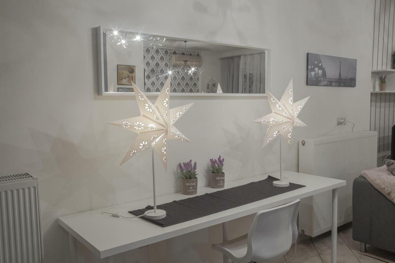 Luxury City Center Apartment Kalampáka Buitenkant foto