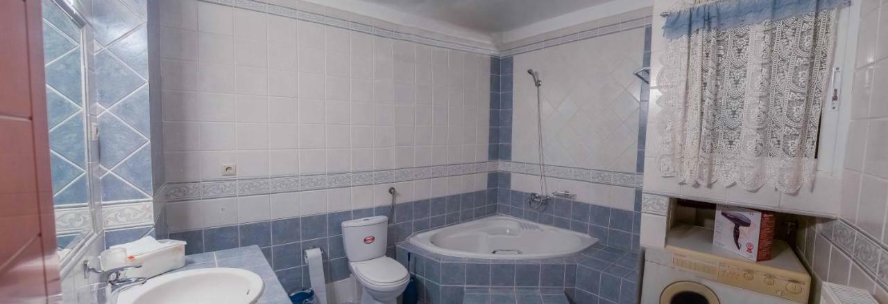 Luxury City Center Apartment Kalampáka Buitenkant foto